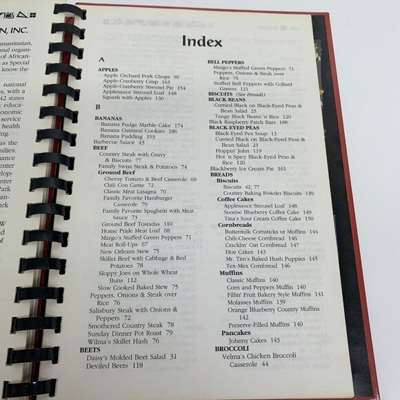 Black Family Dinner Quilt Cookbook African Cultural Soul Food Recipes Memories - Picture 13 of 16